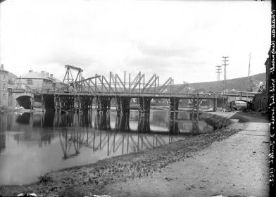 Reconstruire les ponts : clichés des Ponts et Chaussées (1922-1932)