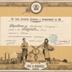 Diplôme de médaille d’argent pour la participation d’Émile FAYNOT à la foire-exposition de la ville de Charleville en 1931. Collection particulière.
